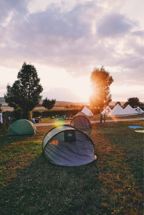 How to Make Money While Traveling the World including the 12 Best Travel Jobs 9 Hostel work / Campsite work - Travel jobs - make money while traveling - Journal of Nomads