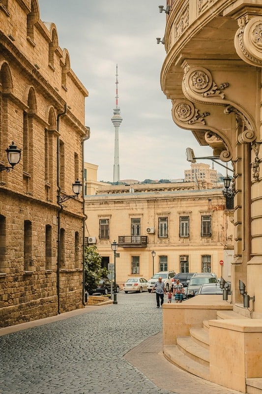 city center of Baku - Azerbaijan - Journal of Nomads