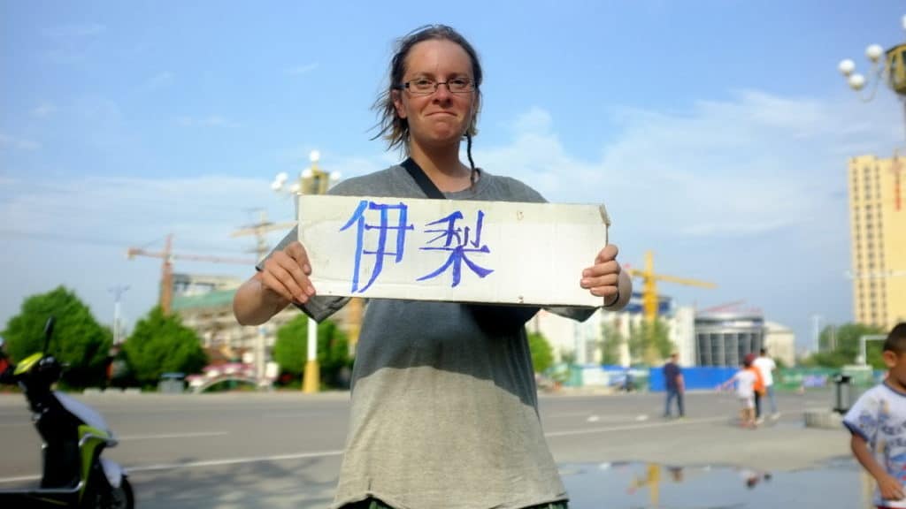 Hitchhiking in China - Journal of Nomads - tips, tools and rules
