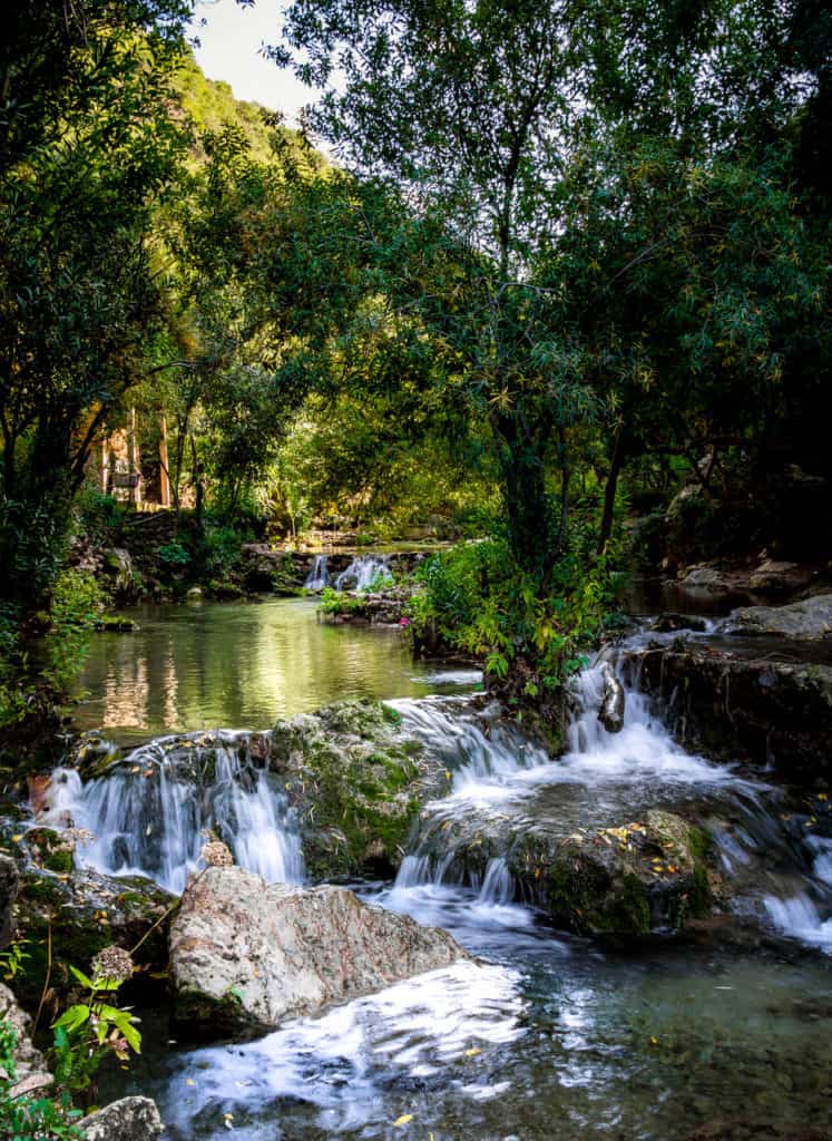 13 things that made me fall in love with Morocco 26 How to get to the Akchour Waterfalls from Chefchaouen - Rif Mountains - Morocco - hiking trail to the Akchour Waterfalls -cascades at Akchour - Journal of Nomads