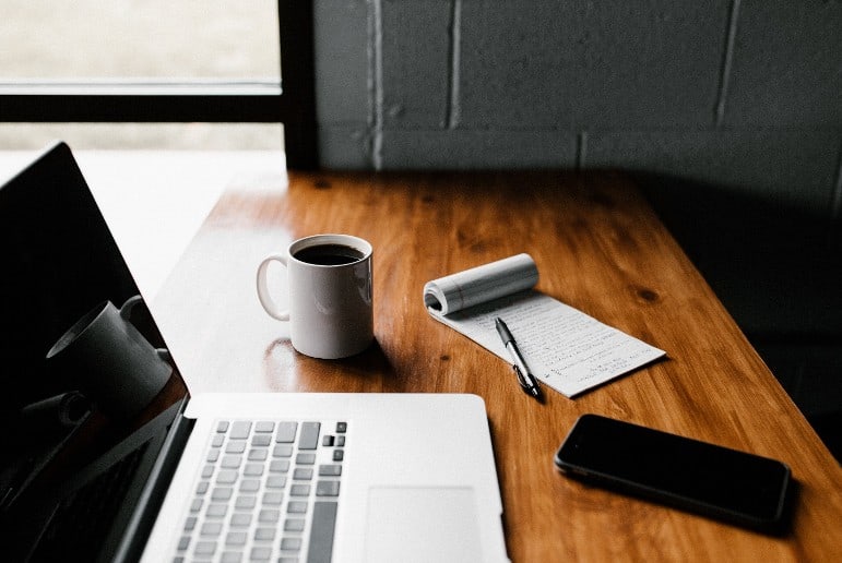 Pay attention to your written content - How to start a travel vlog - Journal of Nomads