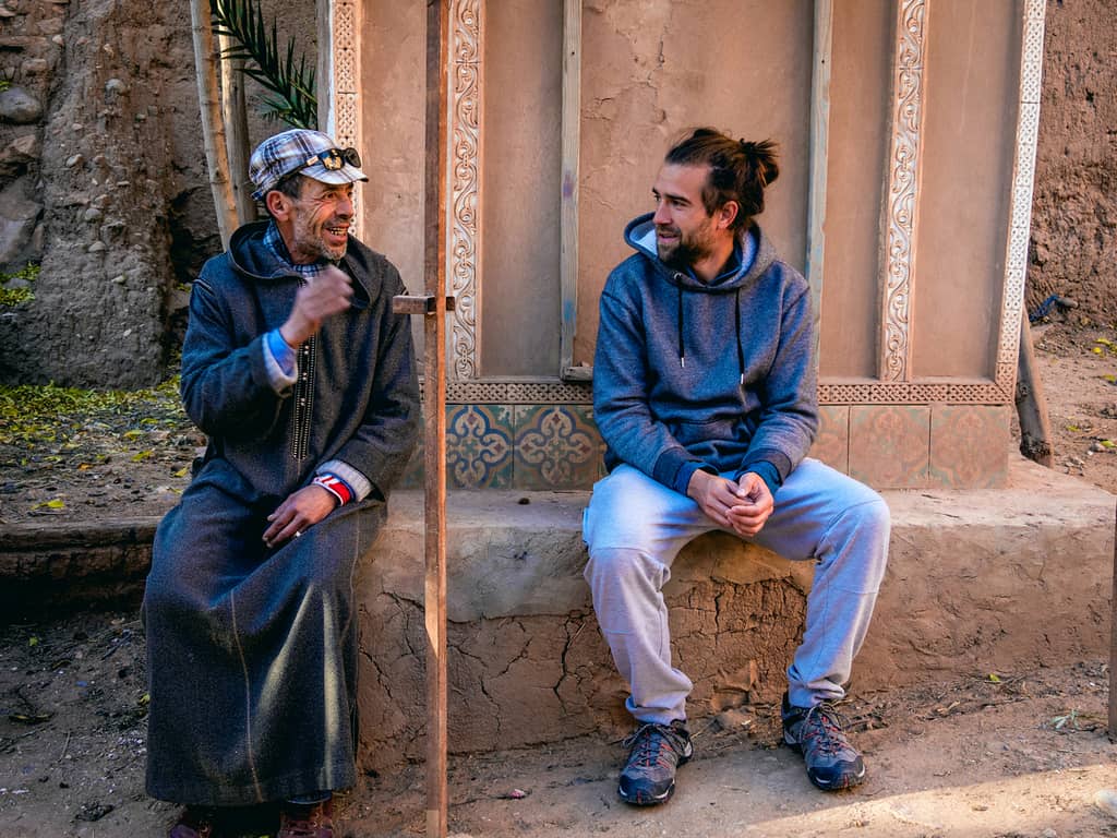 Making friends in Morocco while speaking the local language of Morocco - Journal of Nomads