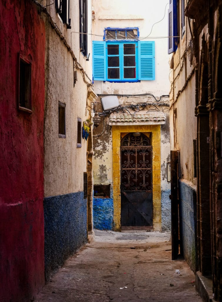 Panasonic Lumix G90/G95 In-Depth Review –The perfect do-it-all camera for travel! 20 Street photography -Essaouira Morocco - Journal of Nomads