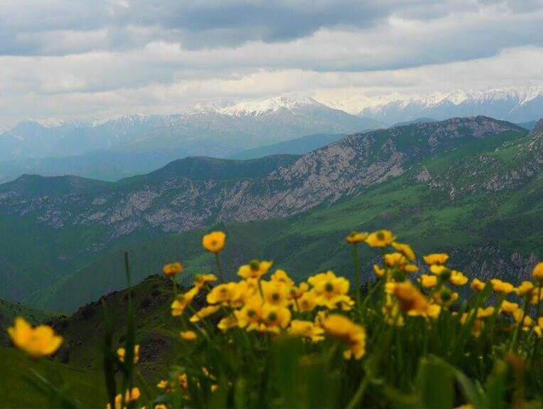 Hiking near Osh in Kyrgyzstan - Be a Nomad Hike - Journal of Nomads