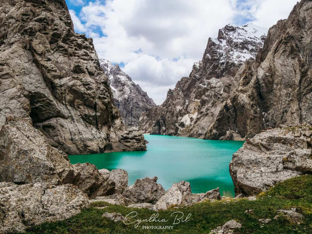 Kel Suu Lake Kyrgyzstan - The Complete Travel Guide how to visit Kel Suu Lake in Kyrgyzstan