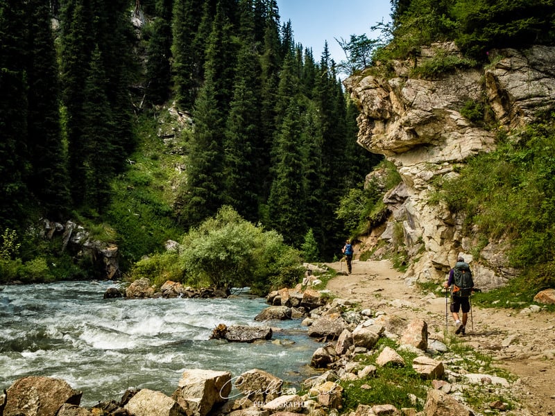 leaving Altyn-Arashan valley - Journal of Nomads