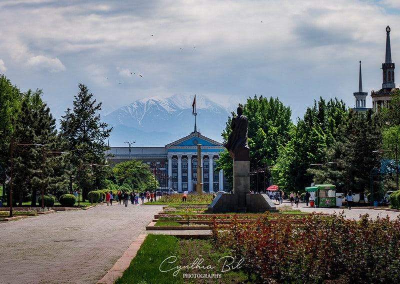 How to get from Bishkek to Almaty - Kyrgyzstan Travel Guide - Rondreis Kirgizie - Bishkek Kyrgyzstan capital city