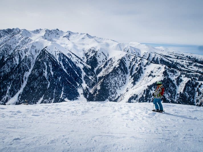 Why Visit Kyrgyzstan in Winter? 6 Reasons, Tips & best Experiences 30 Everything you need to know about Skiing in Kyrgyzstan – A Comprehensive Guide