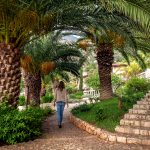 4 Realistic and Best Ways to Find Free Accommodation for Travellers 3 House Sitting Guide - How to find the best house sitting jobs