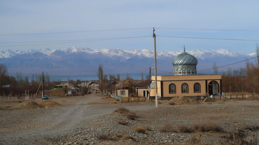 The best things to do around Issyk Kul Lake in Kyrgyzstan: Highlights, Hiking & one-week itinerary