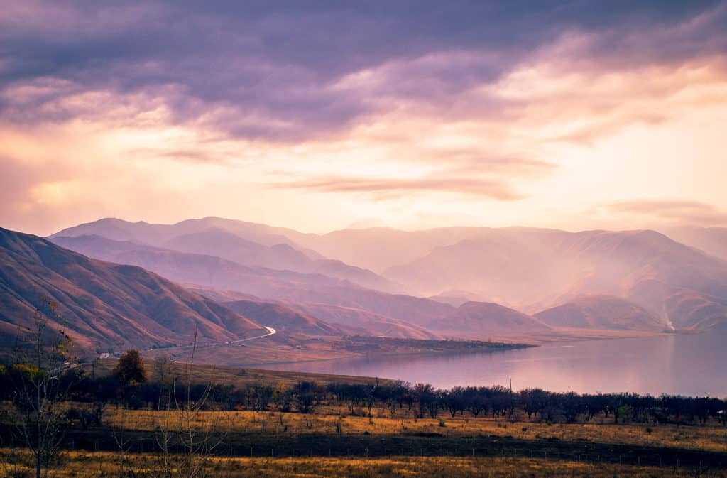 Kyrgyzstan Itinerary: The Ultimate 7, 10, 14 & 21-Day Travel Guide 126 Toktogul Reservoir Kyrgyzstan - Kyrgyzstan Travel - Kyrgyzstan culture tour - Journal of Nomads
