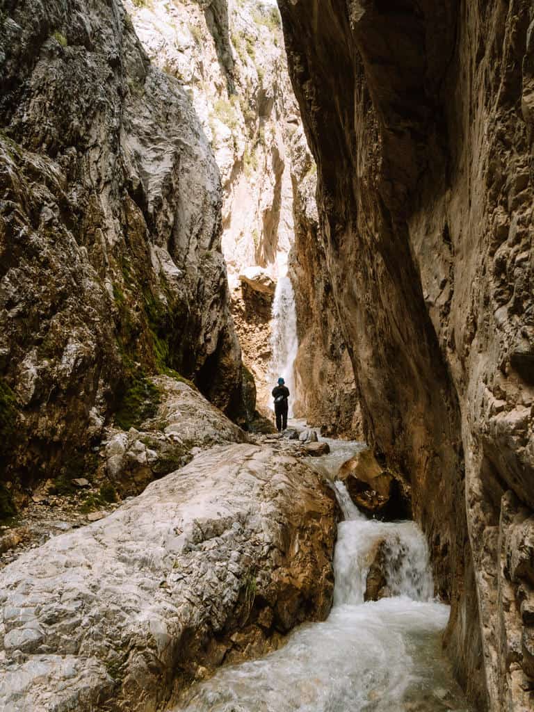 The Complete Travel Guide to Arslanbob: Walnut Forests, Waterfalls, and Outdoor Adventures 26 The Complete Travel Guide to Arslanbob: Walnut Forests, Waterfalls, and Outdoor Adventures