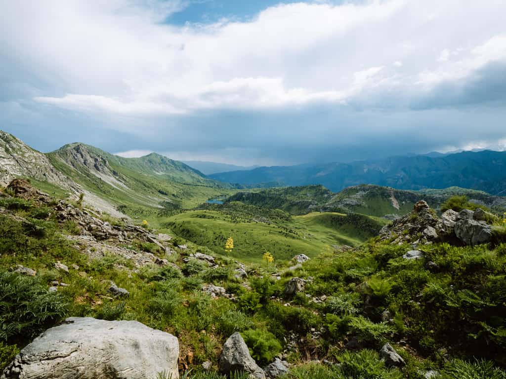 Paardrijden in Kirgizie: Feel Like A Nomad trektocht te Paard in Kirgizië 64 Kotormo Pass - Sary Chelek Lake Kyrgyzstan - Sary Chelek Travel Guide - Journal of Nomads