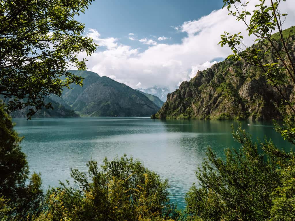 Paardrijden in Kirgizie: Feel Like A Nomad trektocht te Paard in Kirgizië 53 Sary Chelek Lake Kyrgyzstan - Sary Chelek Travel Guide - Journal of Nomads