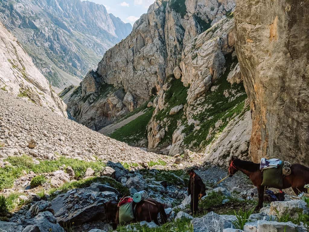 The Complete Travel Guide to Arslanbob: Walnut Forests, Waterfalls, and Outdoor Adventures 46 The Complete Travel Guide to Arslanbob: Walnut Forests, Waterfalls, and Outdoor Adventures