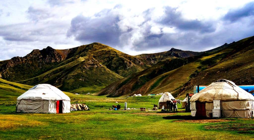 Kyrgyzstan Travel Guide: 20 Useful Things you should know to visit Kyrgyzstan in 2024