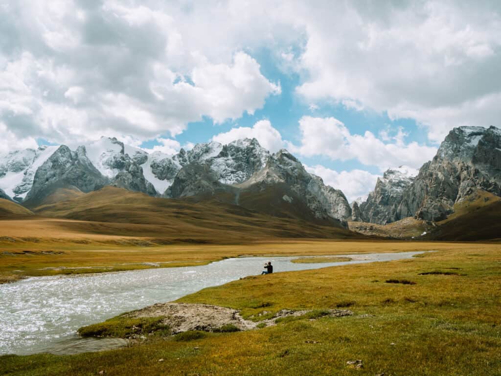Traveling in Kyrgyzstan - Kyrgyzstan travel Guide - Journal of Nomads