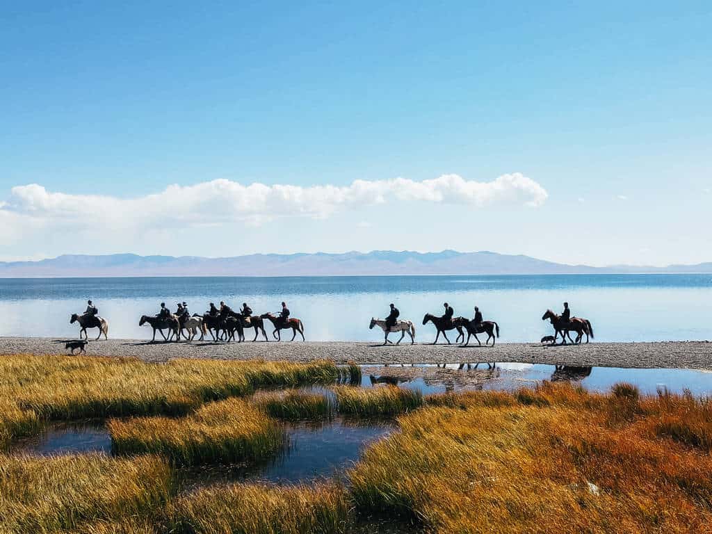 Son Kul Horse riding - Kyrgyzstan Adventure Tours