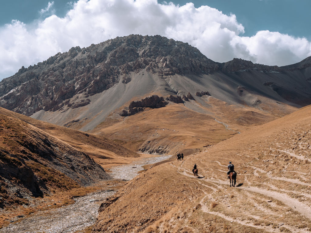 Things to do in Tash Rabat - Tash Rabat hikes - Hiking to Tash Rabat Panda Pass Chatyr Kul Viewpoint - Horse Riding Tash Rabat- The Complete Guide to Tash Rabat Kyrgyzstan - Journal of Nomads