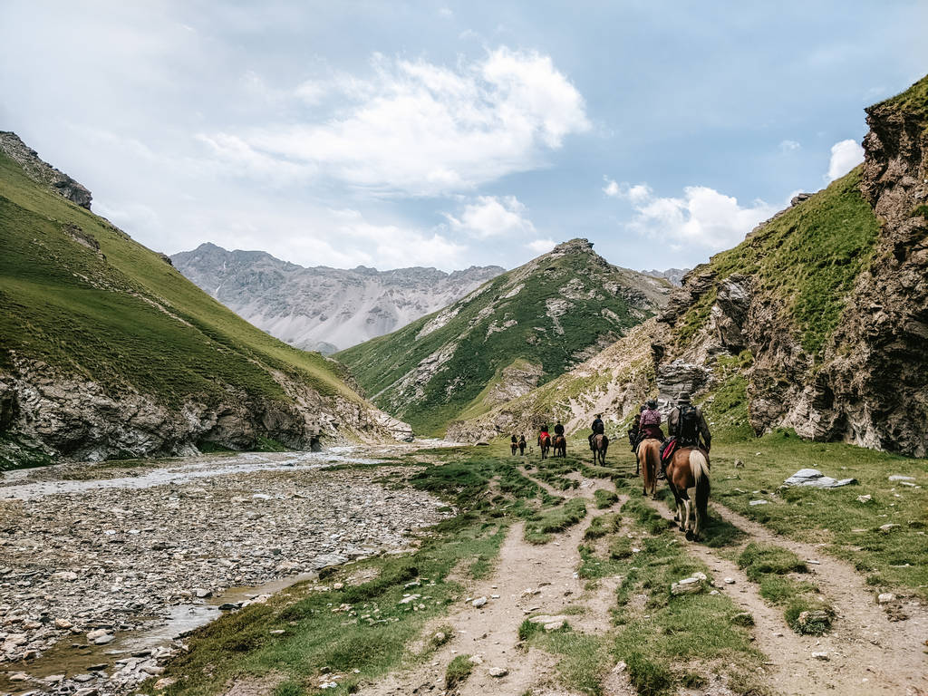 Things to do in Tash Rabat - Tash Rabat hikes - Hiking to Tash Rabat Panda Pass Chatyr Kul Viewpoint - Horse Riding Tash Rabat- The Complete Guide to Tash Rabat Kyrgyzstan - Journal of Nomads