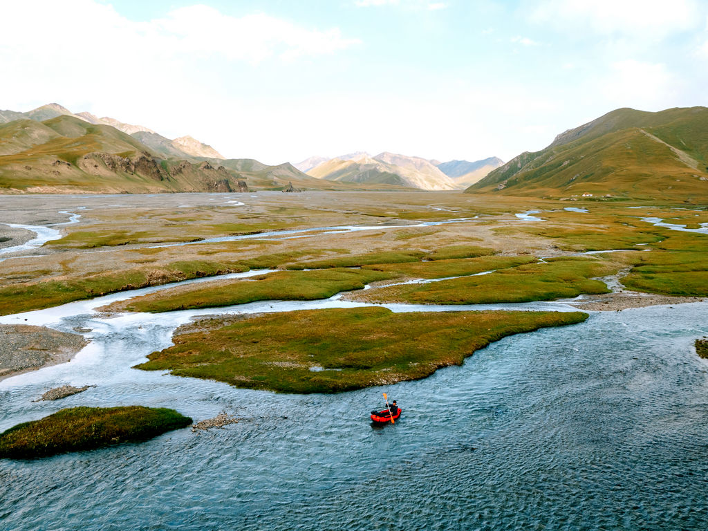 Packrafting in Kyrgyzstan - things to do in Kel Suu Lake Kyrgyzstan
