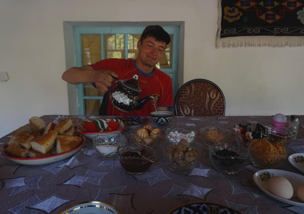 Everything you need to know about horse riding in Uzbekistan+ 3 best horse trekking destinations in Uzbekistan 10 Hiking in Uzbekistan - Mountains in Uzbekistan - Nuratau Mountains Uzbekistan - village life Uzbekistan