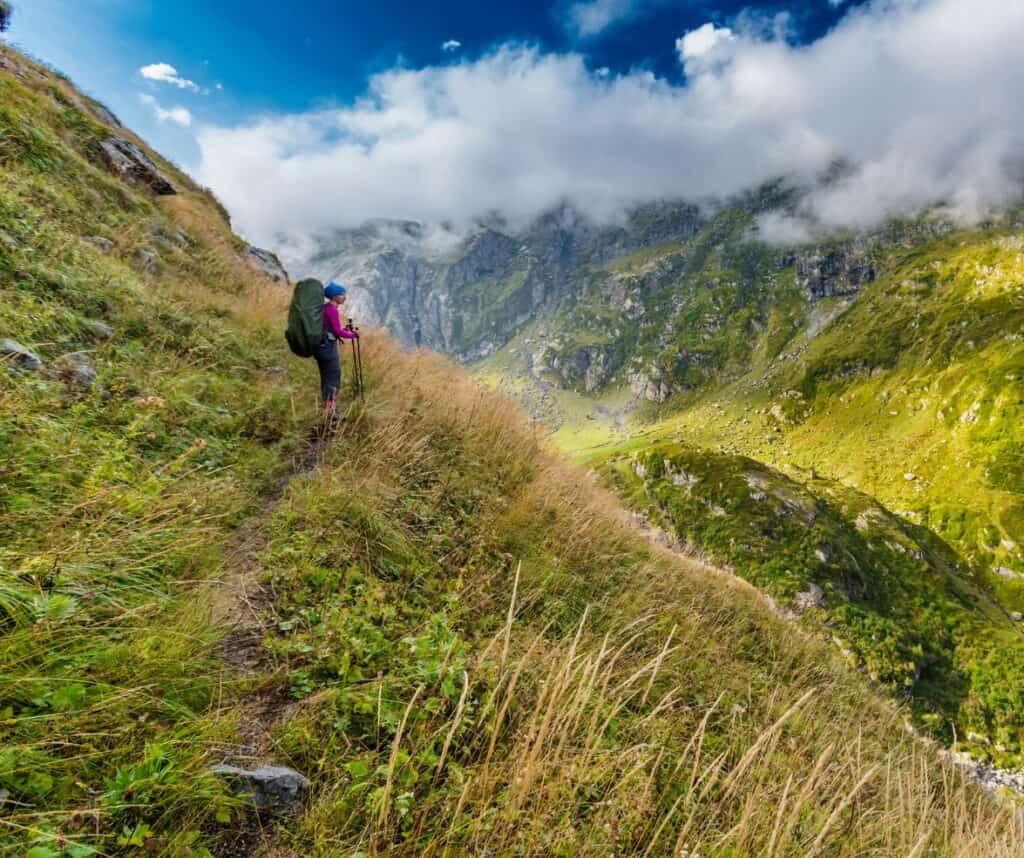 Kazbegi Travel Guide 2026: Best things to do, Hiking Trails & Essential Tips to visit Kazbegi, Georgia 13 Avontuurlijke Wandelreis Georgie - Avontuurlijke Reis Georgie - Georgie wandelreizen - journal of Nomads